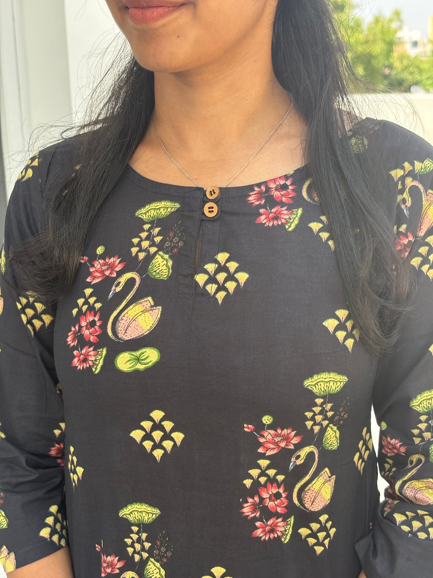 Black swan kurti