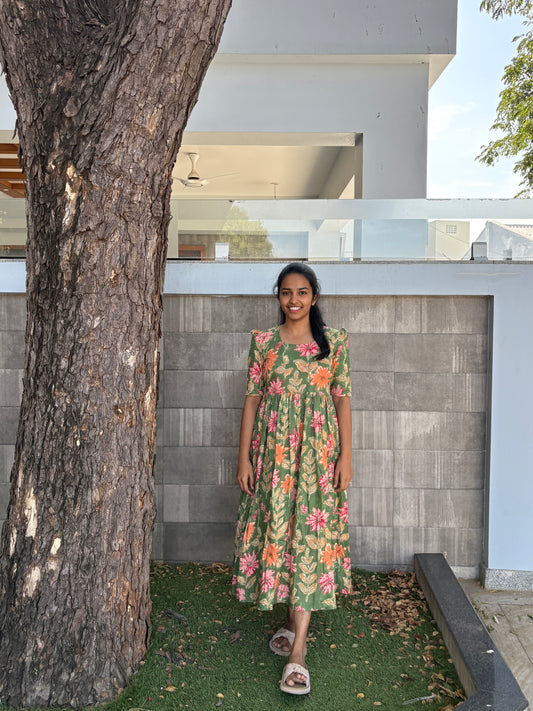Green floral maxi