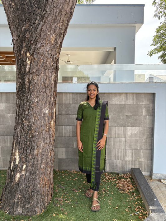 Green handloom kurti set