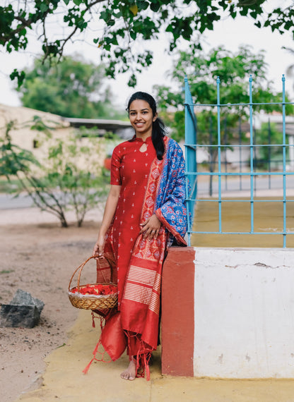 Red kurti set