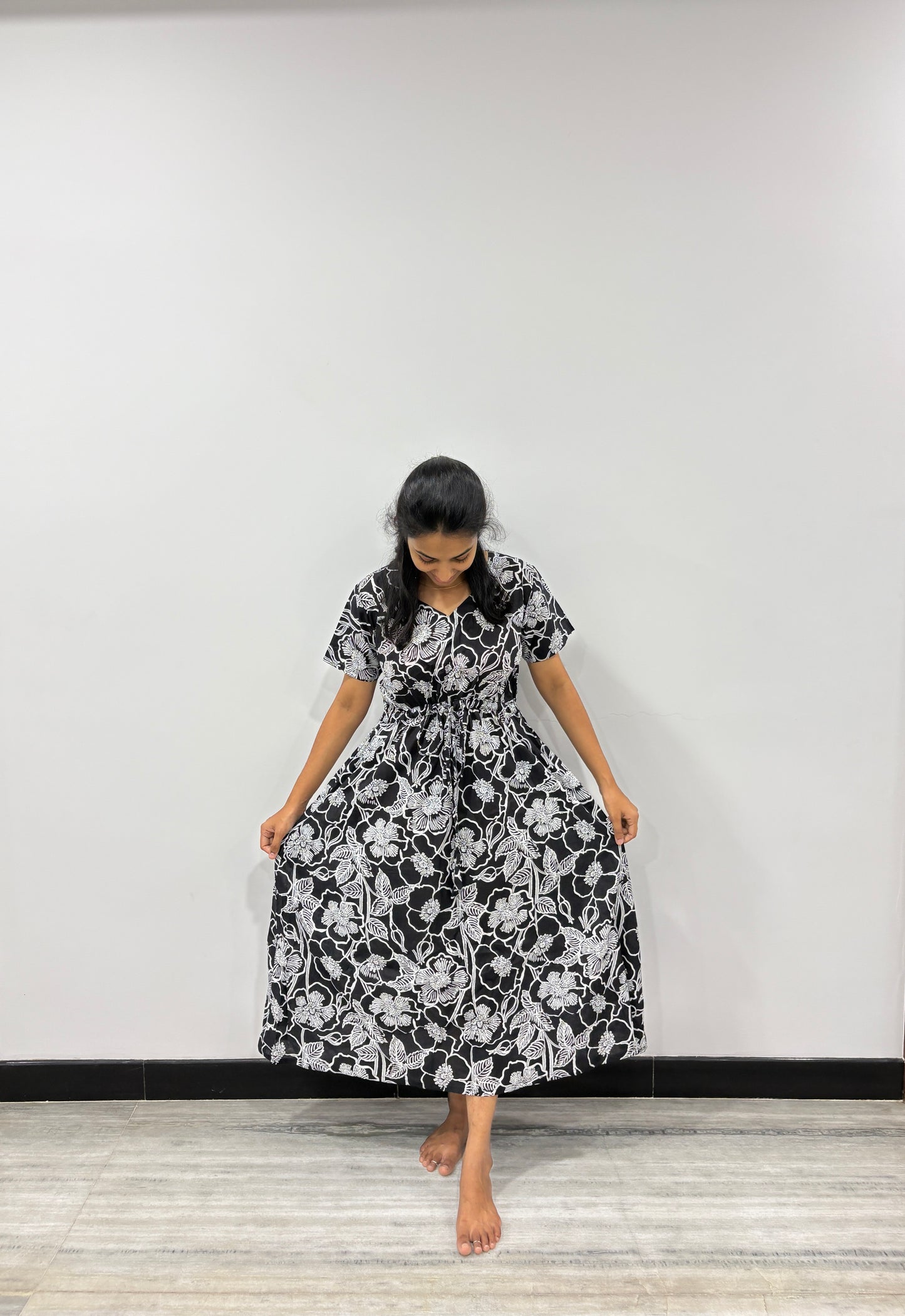 Black and white kaftan