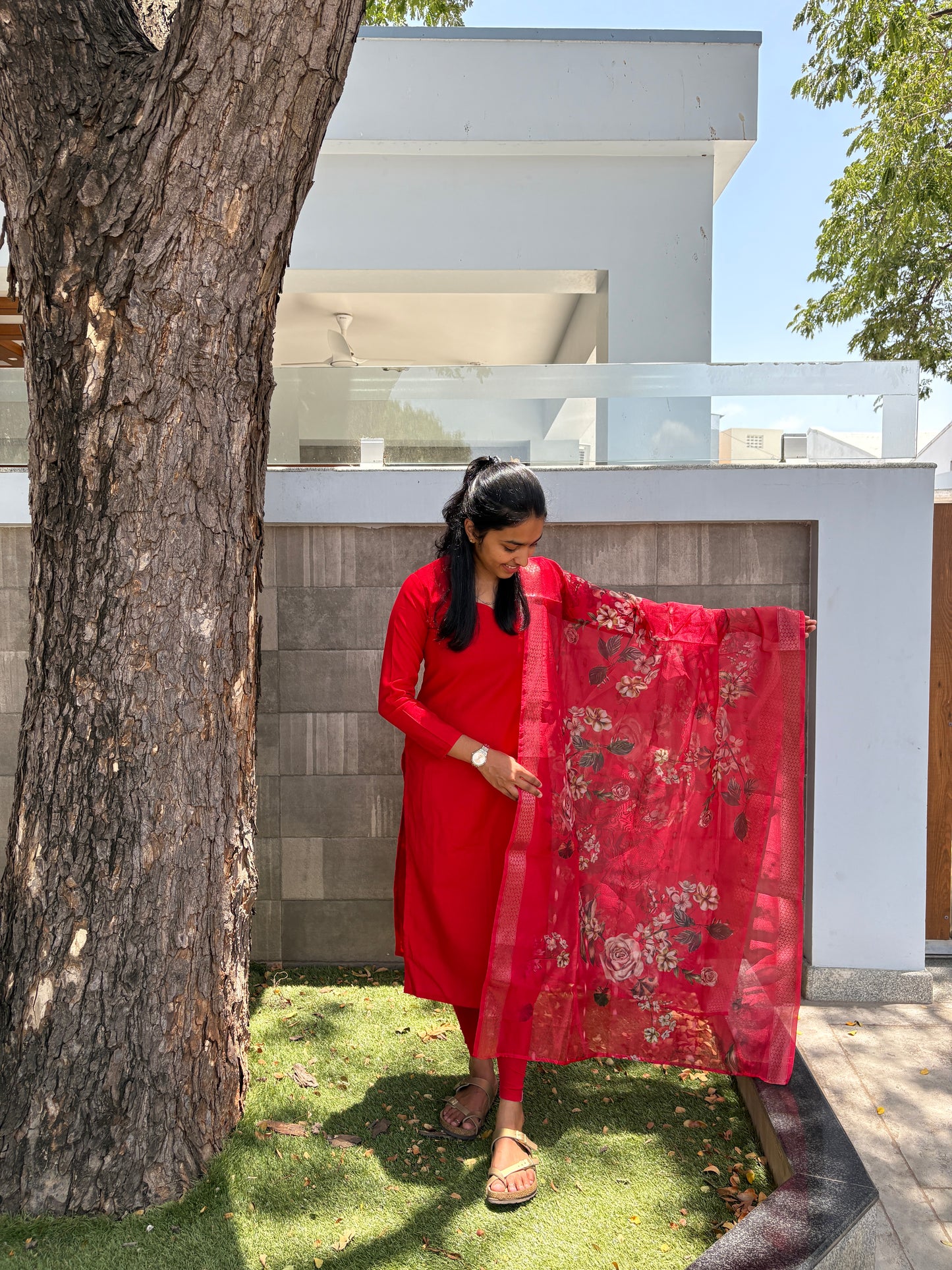 Red kurti set