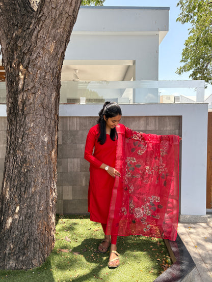 Red kurti set