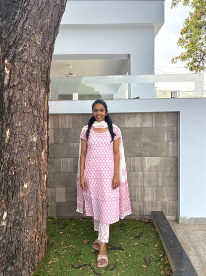 Lilac grace kurti set