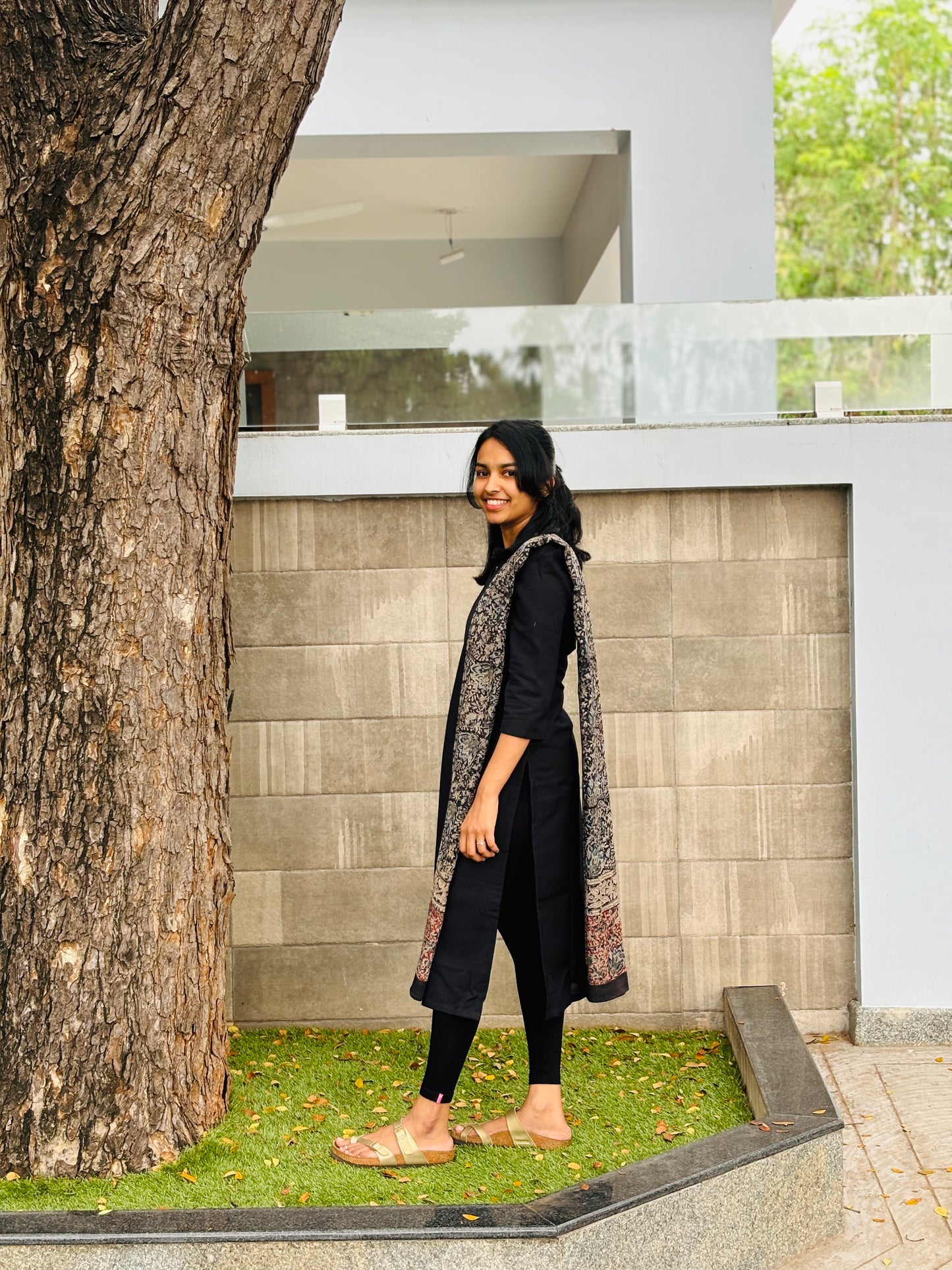 Black Kurti with kalamkari duppata