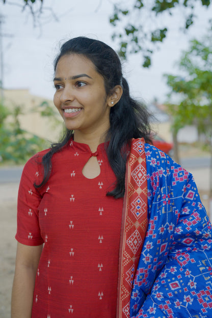 Red kurti set