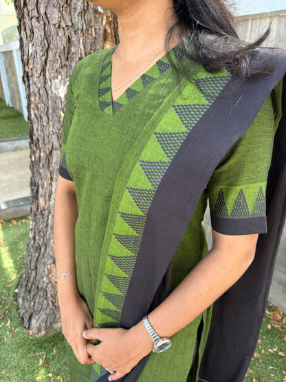 Green handloom kurti set