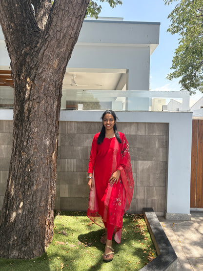 Red kurti set